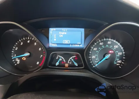 2013 Ford Focus Se z USA, uszkodzony, nr VIN 1FADP3F21DL330246